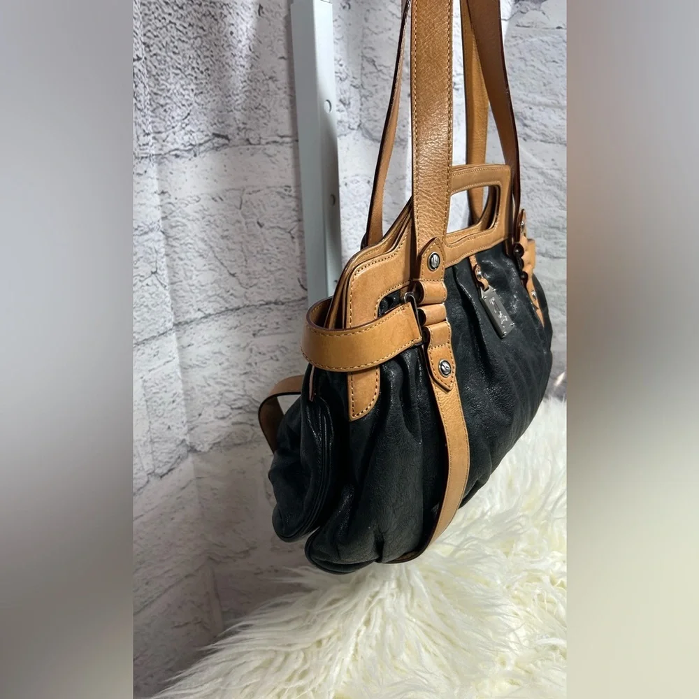 L.A.M.B. Designer 💯 Leather Handbag🔥 - Picture 4 of 10